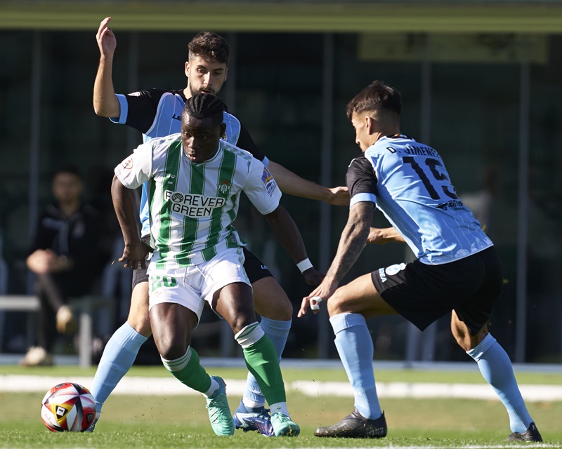 Una acción del partido ante el Betis Deportivo (Foto Twitter Real Betis).