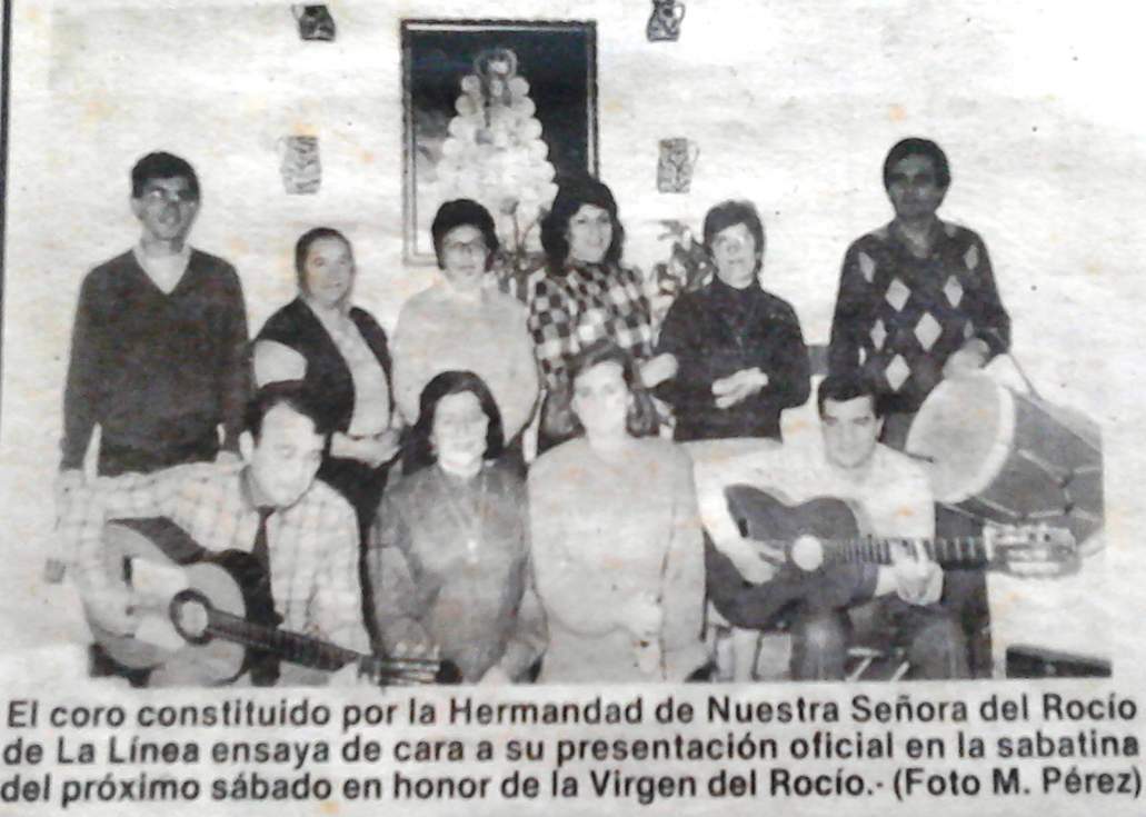 Los diez primeros componentes del coro, en la casa de Pepe N&uacute;&ntilde;ez.