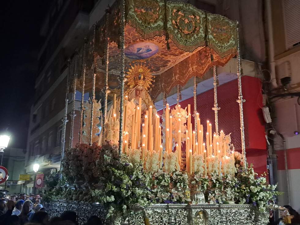 La Salud, en su ida a la carrera oficial.
