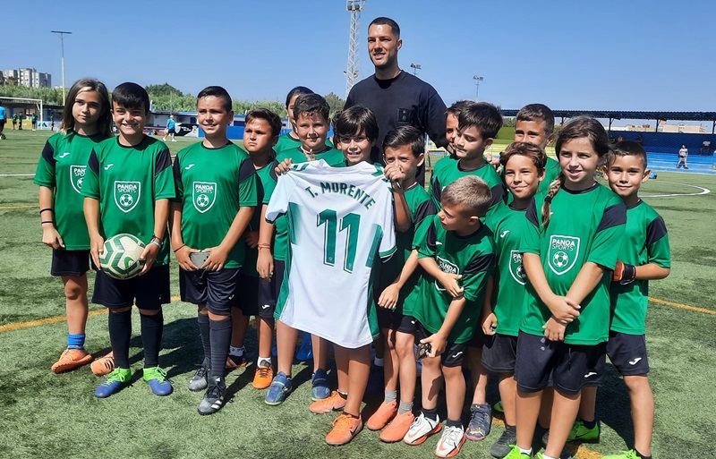 Tete Morente, en una visita al campus de Chico y Juan Mari.