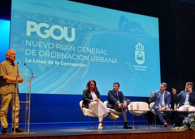 El arquitecto José Seguí detalló el documento urbanístico.