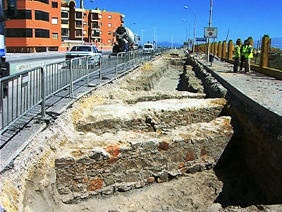 Restos encontrados junto a la banqueta.