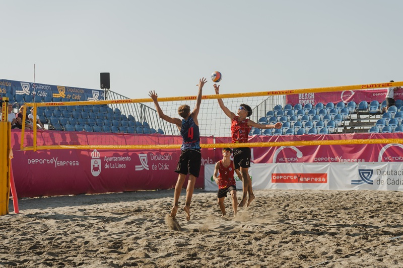 El Diputación de Cádiz Beach Sports abre el torneo cadete sub-17 masculino con una vibrante primera jornada