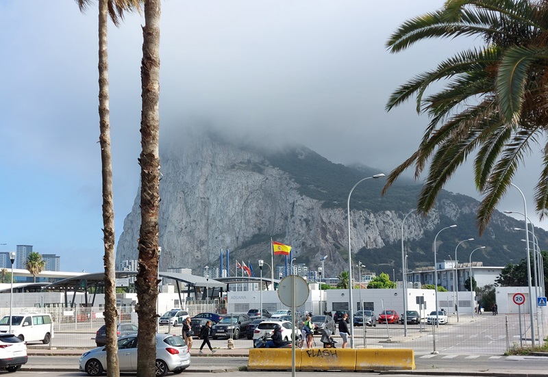 Acceso a Gibraltar desde La Línea.
