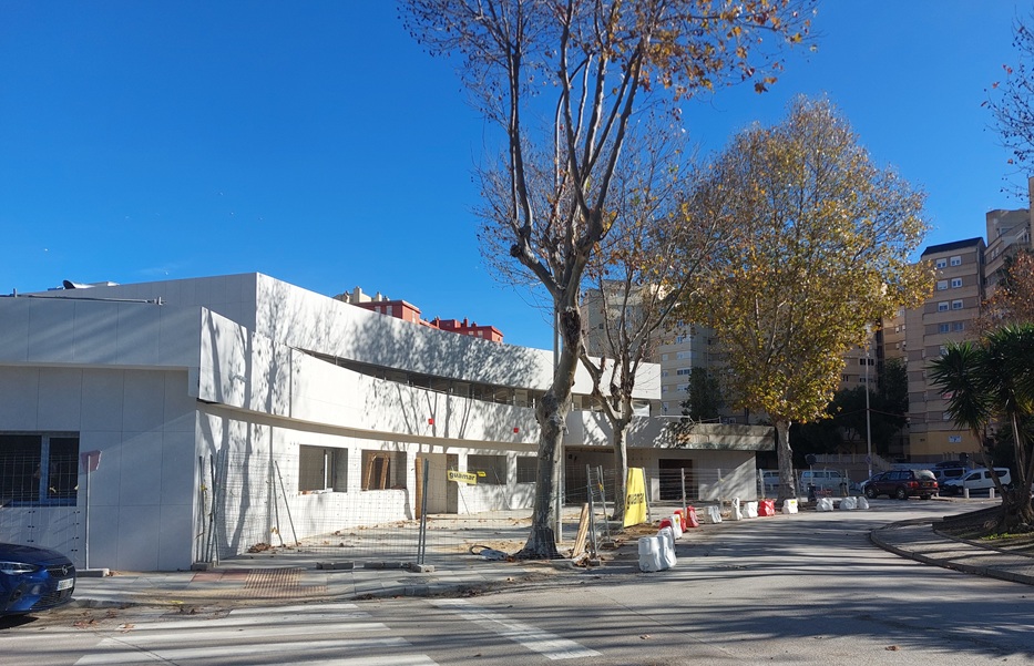Aspecto de la estaci&oacute;n de autobuses en plena rehabilitaci&oacute;n.